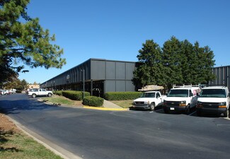 Plus de détails pour 6689 Peachtree Industrial Blvd, Peachtree Corners, GA - Local d'activités à louer
