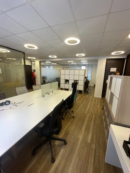 Bureau dans Paris à louer - Photo de l’immeuble – Image 3 sur 8