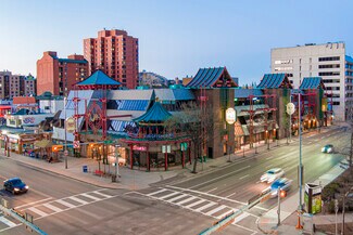 Plus de détails pour 328 Centre St SE, Calgary, AB - Local commercial à vendre