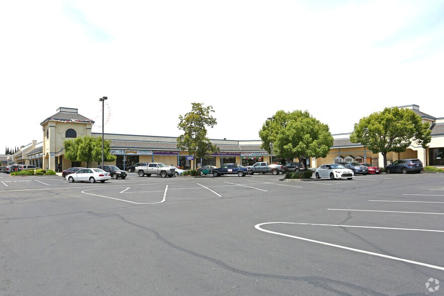 125-351 W Louise Ave, Manteca, CA à louer - Autre – Image 2 sur 4