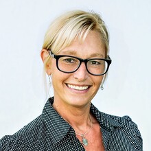 Jennifer Gezon