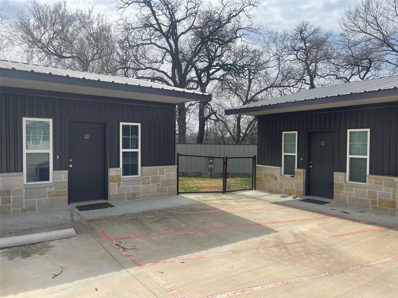 215 Price Ln, Weatherford, TX à vendre - Photo de l’immeuble – Image 2 sur 27
