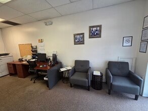 7810 Kingspointe Pky, Orlando, FL à louer Photo intérieure– Image 2 sur 55