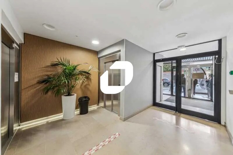 Bureau dans Boulogne-Billancourt à louer - Photo de l’immeuble – Image 2 sur 15