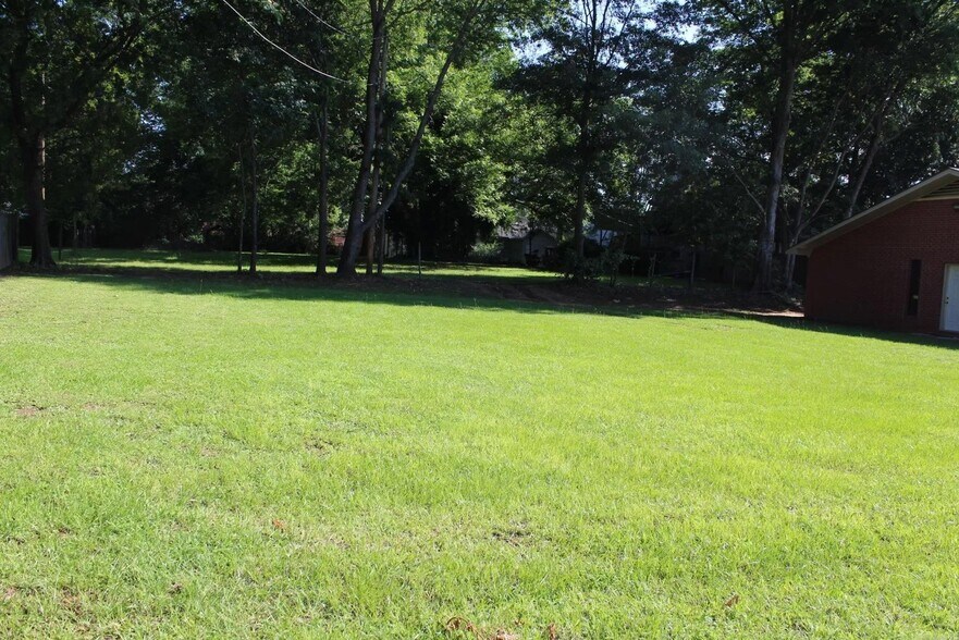 527 N Main St, Nashville, AR à vendre - Photo de l’immeuble – Image 3 sur 3