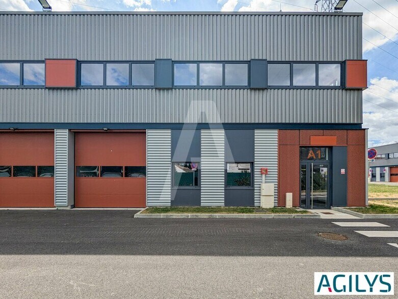 24 Avenue Paul Maintenant, Corbeil-Essonnes à louer - Photo de l’immeuble – Image 3 sur 12