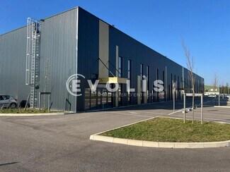 Plus de détails pour 40 Rue Montgolfier, Villefontaine - Local d'activités à louer
