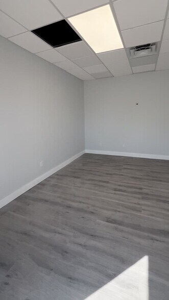 7755 SW Ellipse Way, Stuart, FL à louer - Vidéo sur l’annonce professionnelle – Image 2 sur 27