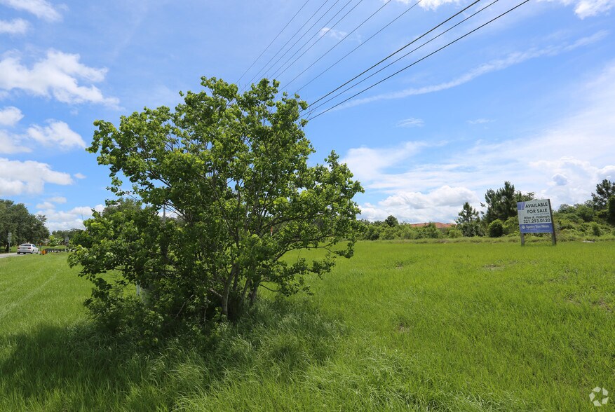 Boggy Creek Road At E Osceola Pky, Kissimmee, FL à louer - Photo de l’immeuble – Image 2 sur 4