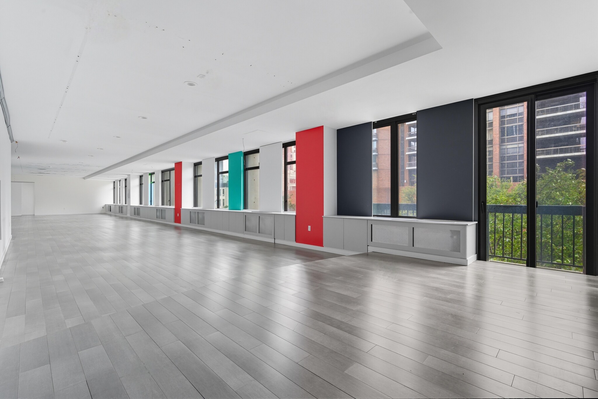 300-304 E 59th St, New York, NY à louer Photo de l’immeuble– Image 1 sur 4