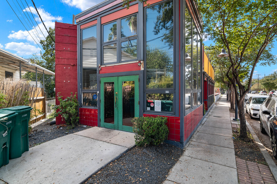 1014 S Alamo St, San Antonio, TX à louer - Photo de l’immeuble – Image 2 sur 11