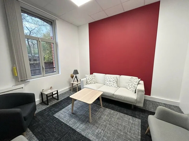 Bureau dans La Madeleine à louer - Photo intérieure – Image 2 sur 12