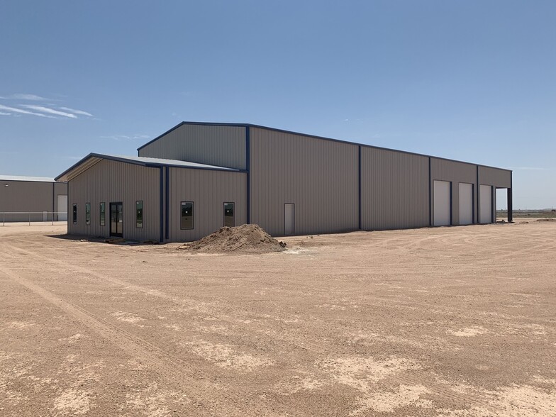 15095 W 42nd St, Odessa, TX à louer - Photo de l’immeuble – Image 3 sur 6