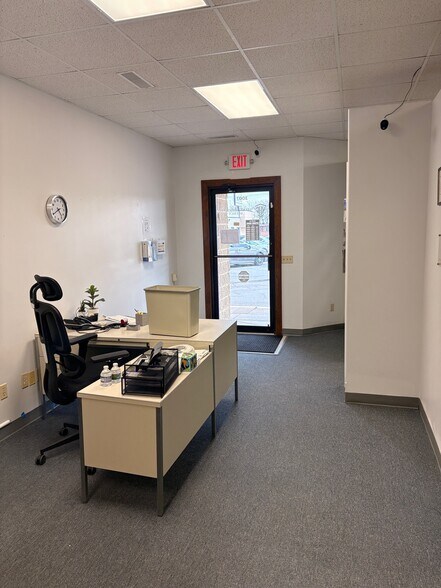 3123 E State Blvd, Fort Wayne, IN à louer - Photo de l’immeuble – Image 2 sur 6