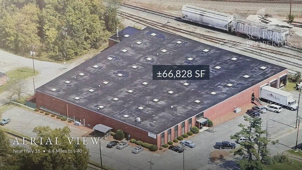 110 E 15th St, Newton, NC à louer - Vidéo sur l’annonce professionnelle – Image 2 sur 7
