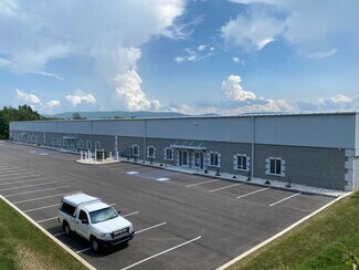 Plus de détails pour 121 Bay Hill Dr, Latrobe, PA - Industriel/Logistique à louer