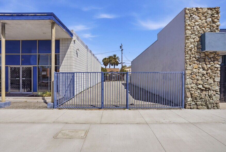 2268 Long Beach Blvd, Long Beach, CA à vendre - Photo de l’immeuble – Image 2 sur 44