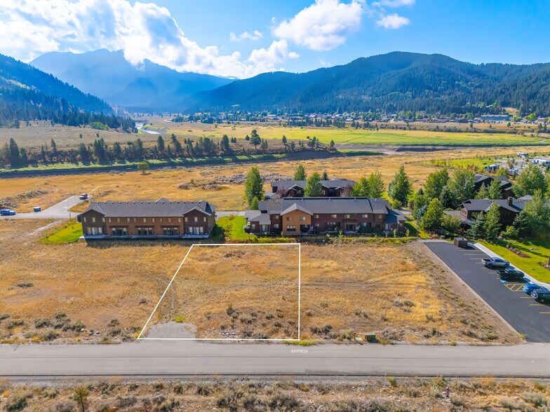 EMERGER AVE, Alpine, WY à vendre - Photo de l’immeuble – Image 1 sur 7
