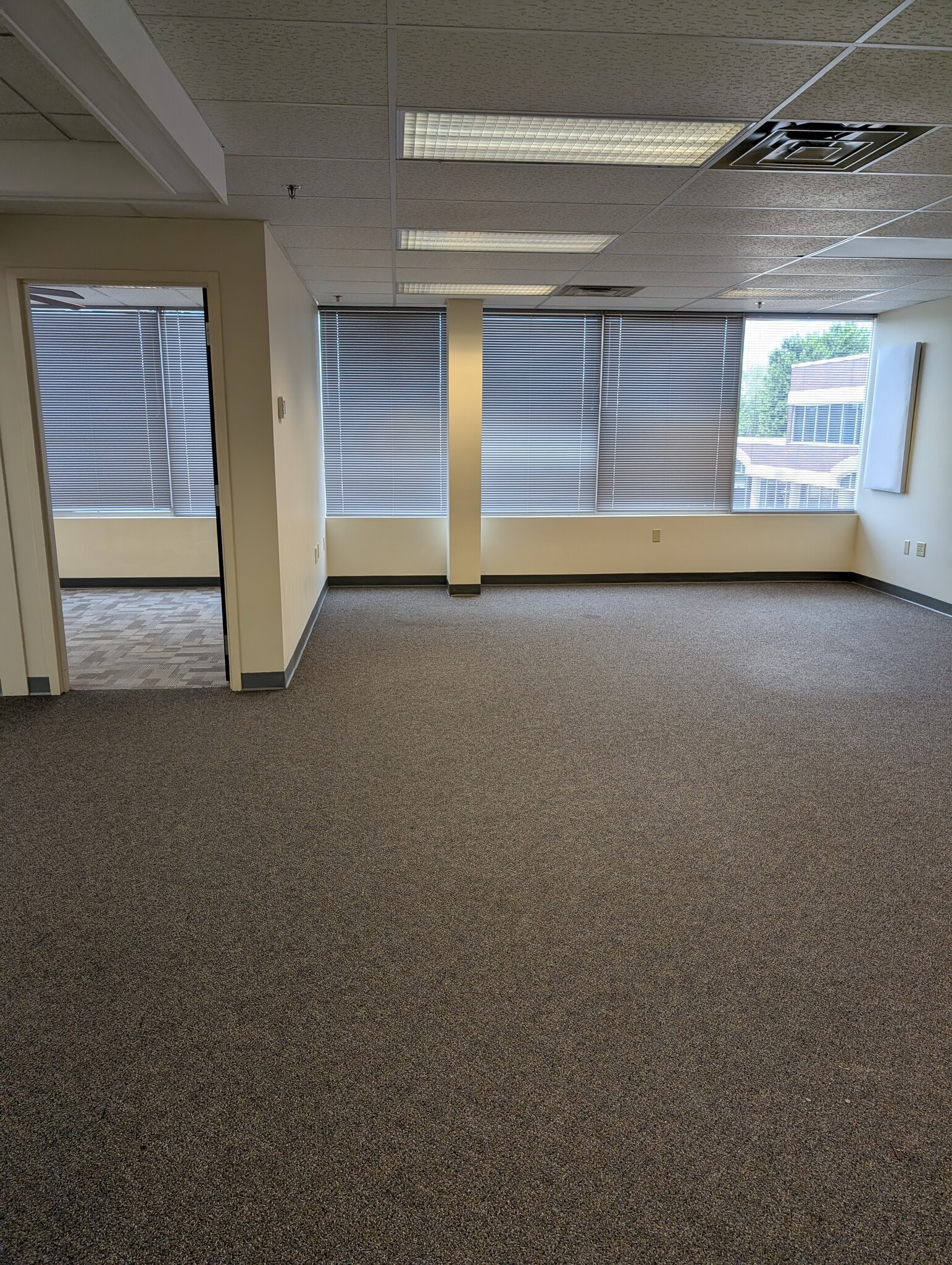 258 Corporate Dr, Madison, WI à louer Photo intérieure– Image 1 sur 6