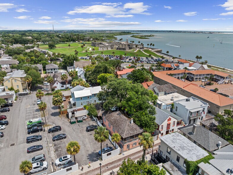 22 Hypolita St, Saint Augustine, FL à vendre - Photo de l’immeuble – Image 2 sur 47