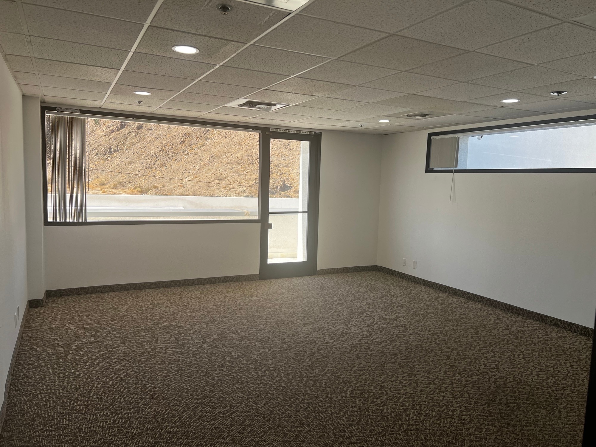 69550 US Highway 111, Rancho Mirage, CA à louer Photo intérieure– Image 1 sur 2