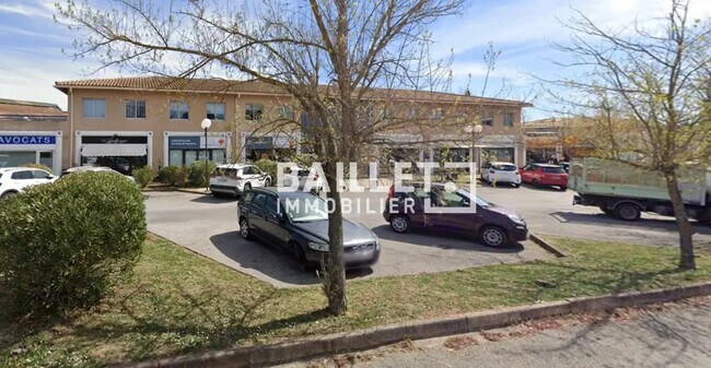 Plus de détails pour Bureau à vendre