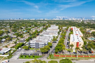 19555 NE 10th Ave, Miami, FL - VUE AÉRIENNE  vue de carte - Image1