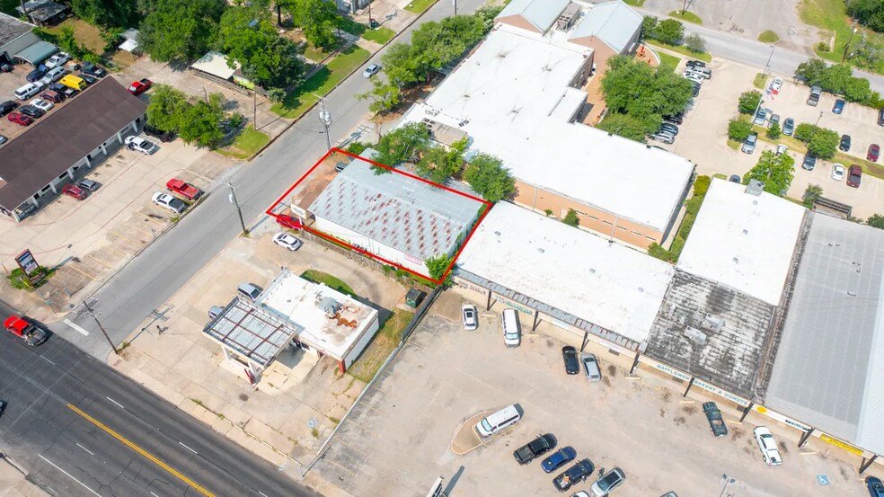 1212 14th St, Huntsville, TX à vendre - Photo de l’immeuble – Image 3 sur 3