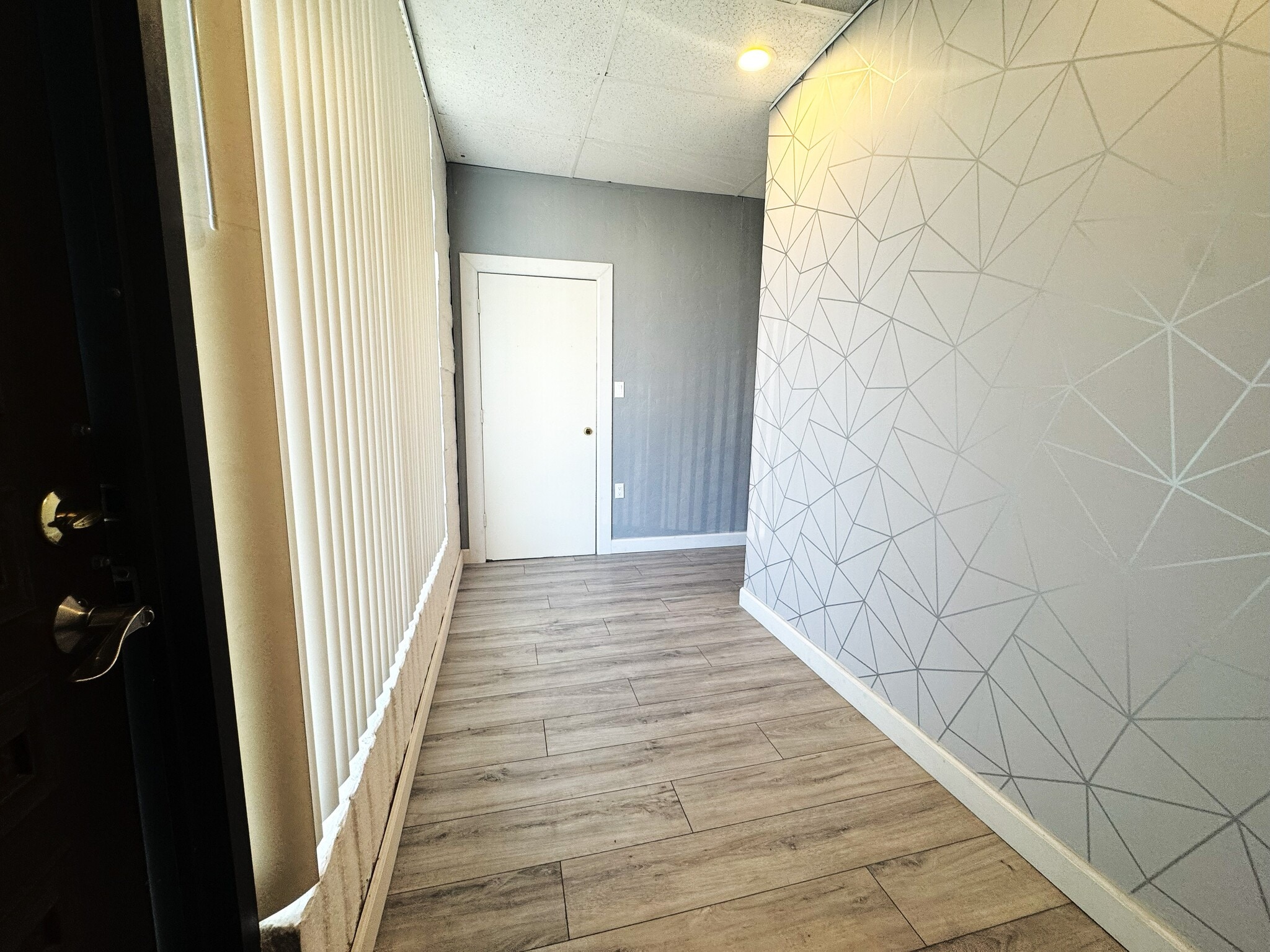 7400 El Cajon Blvd, La Mesa, CA à louer Photo intérieure– Image 1 sur 9
