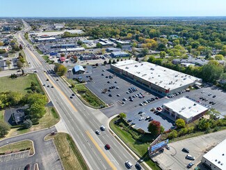 Plus de détails pour 5400 E State St, Rockford, IL - Local commercial à louer