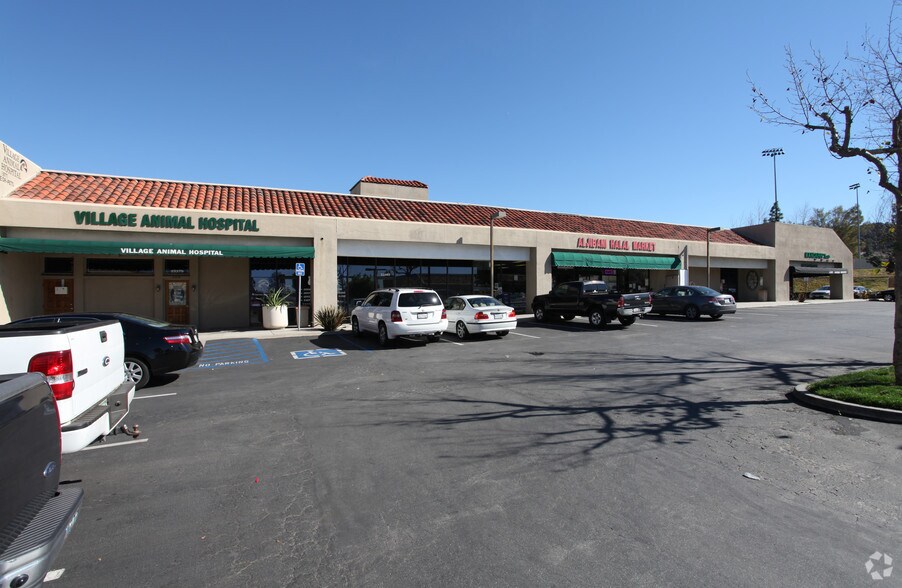 23351-23487 Golden Springs Dr, Diamond Bar, CA à louer - Photo de l’immeuble – Image 3 sur 11