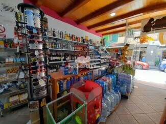 Plus de détails pour Local commercial à louer