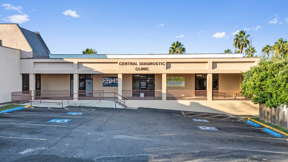 864 Central Blvd, Brownsville, TX à vendre - Photo de l’immeuble – Image 3 sur 19