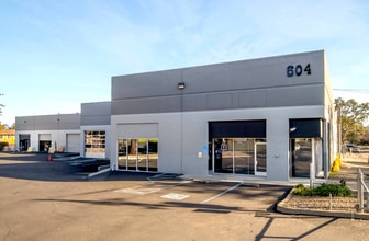 604 5th Ave, Redwood City, CA à louer Photo de l’immeuble– Image 1 sur 6