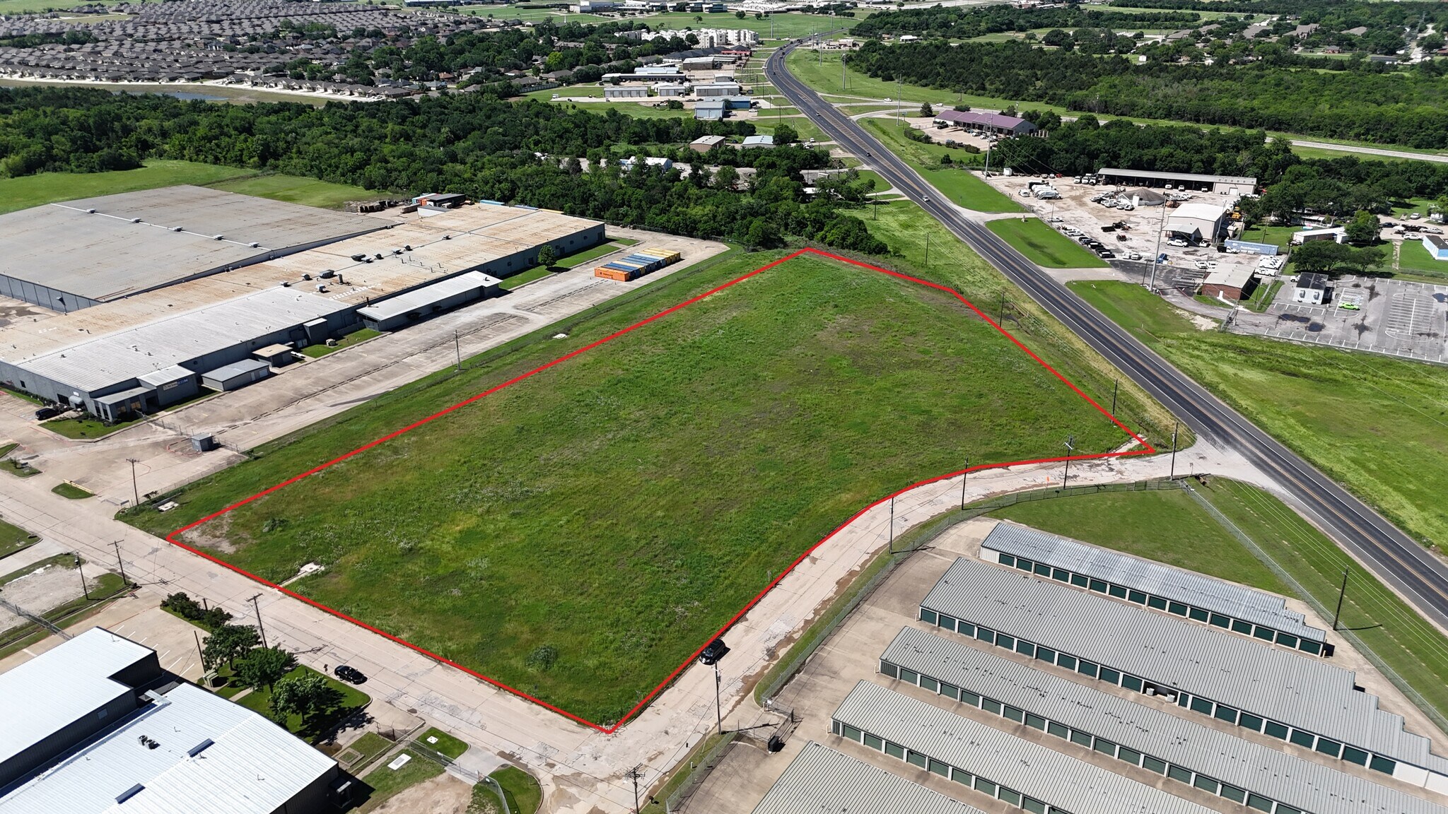 1401 Jack McKay Blvd, Ennis, TX à vendre Photo principale– Image 1 sur 9