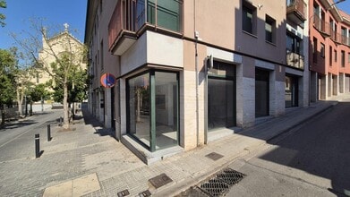 Local commercial dans Castellar del Vallès, Barcelona à louer Photo de l’immeuble– Image 1 sur 10