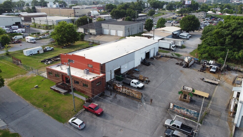 231 Willow St, Nashville, TN à louer - Photo de l’immeuble – Image 2 sur 4