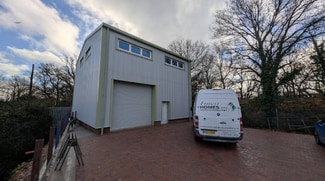 Plus de détails pour Shore Rd, Southampton - Industriel/Logistique à louer