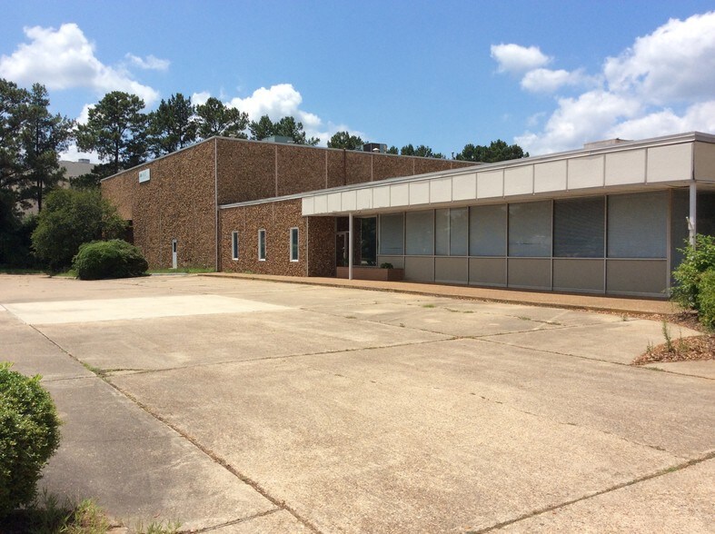 5408 Interstate Dr, Shreveport, LA à louer - Photo de l’immeuble – Image 1 sur 16