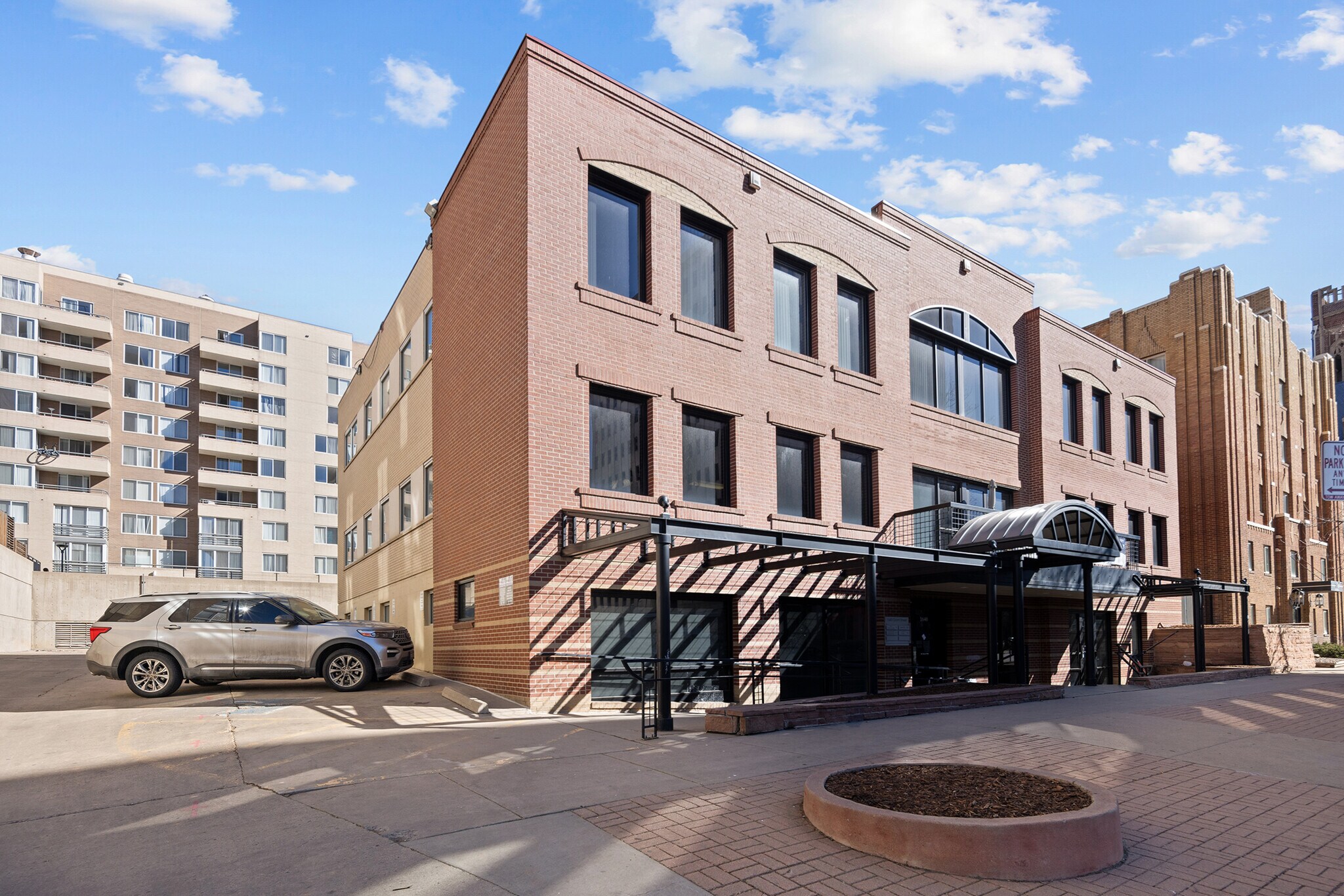 1640 Grant St, Denver, CO à vendre Photo de l’immeuble– Image 1 sur 30