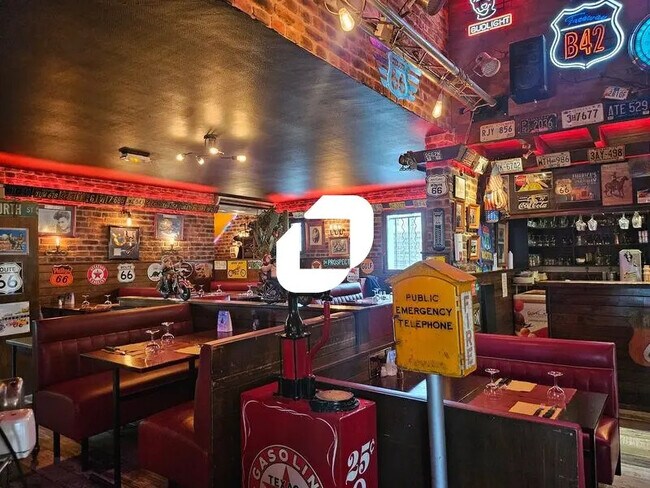 Plus de détails pour Local commercial à louer