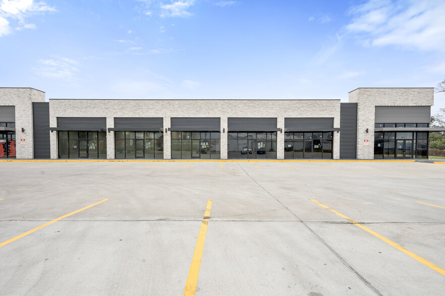 7241 Lawndale St, Houston, TX à louer - Photo de l’immeuble – Image 2 sur 18