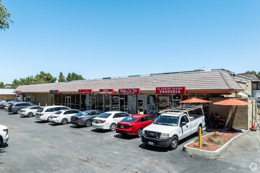 2707 Hopyard Rd, Pleasanton, CA à vendre - Photo de l’immeuble – Image 1 sur 12