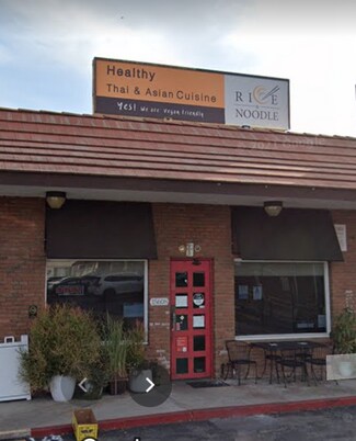 Plus de détails pour 15600 Ventura Blvd, Encino, CA - Local commercial à louer