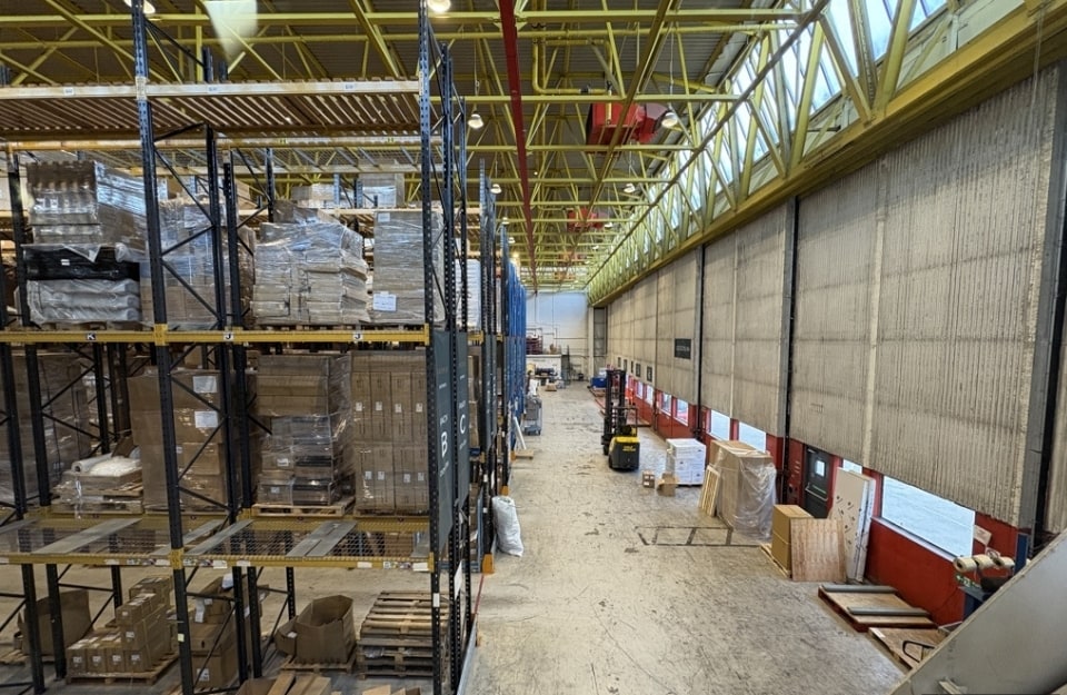 Beehive Ring Rd, Gatwick à louer Photo intérieure– Image 1 sur 3