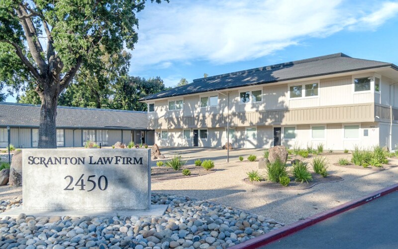 2450 Stanwell Dr, Concord, CA à louer Photo de l’immeuble– Image 1 sur 4