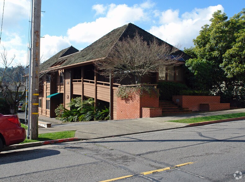 1543 5th Ave, San Rafael, CA à louer - Photo de l’immeuble – Image 2 sur 5
