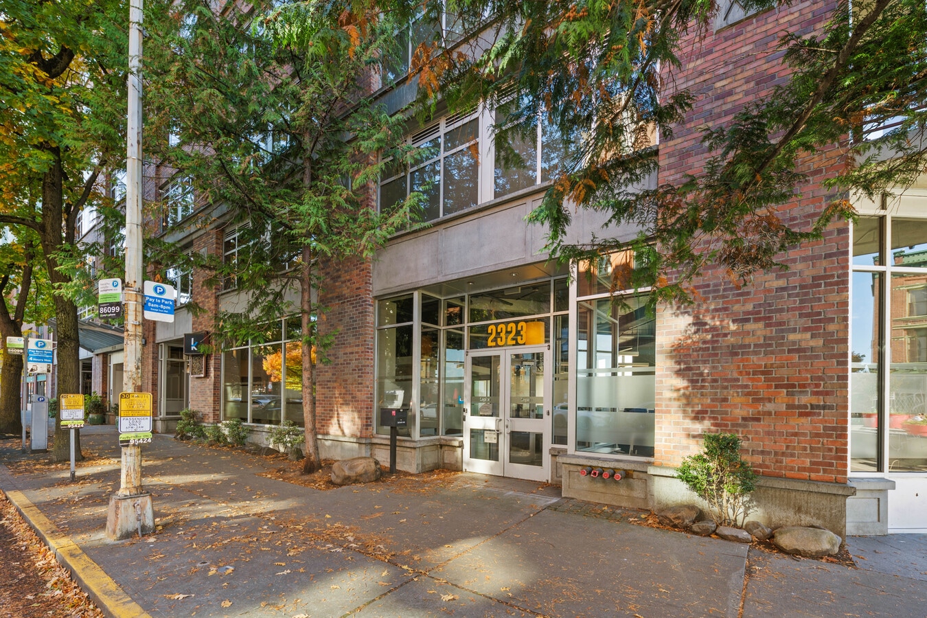 2319-2323 1st Ave, Seattle, WA 98121 - Lot B - - Photo intérieure - Image 2 of 9