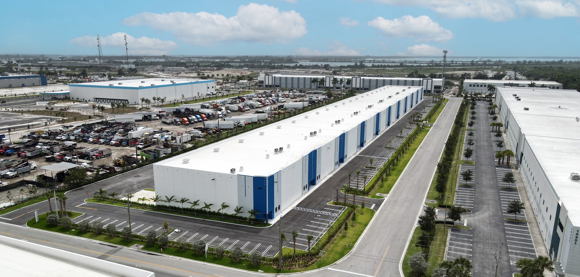 10900 NW 146th St, Hialeah Gardens, FL à louer Photo intérieure– Image 1 sur 5