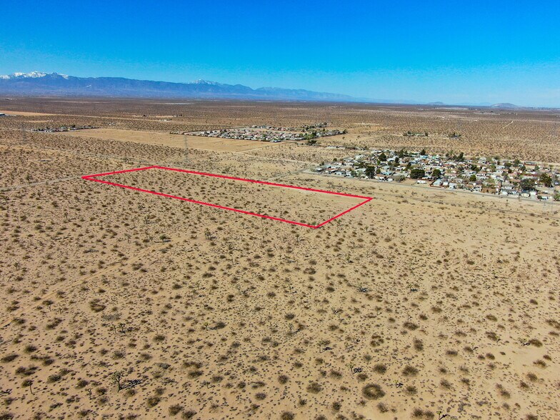 Raccoon Rd, Adelanto, CA à vendre - Photo principale – Image 1 sur 8